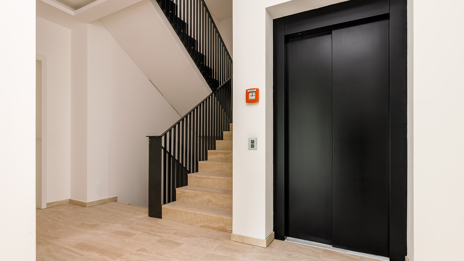 karl-von-saarow_Treppenhaus